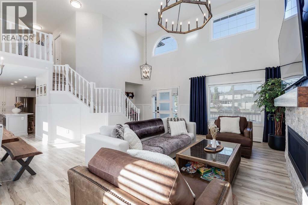 127 Canoe Place Sw, Airdrie, Alberta  T4B 2L5 - Photo 9 - A2259815