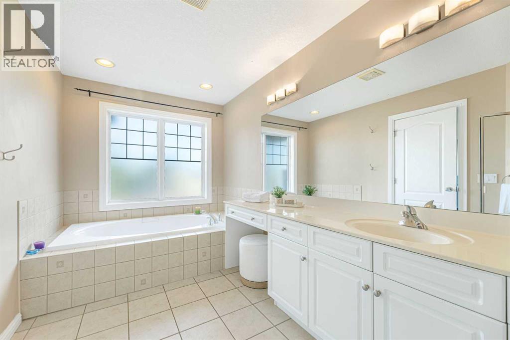 10 Tusslewood Heights Nw, Calgary, Alberta  T3L 2M6 - Photo 27 - A2271047