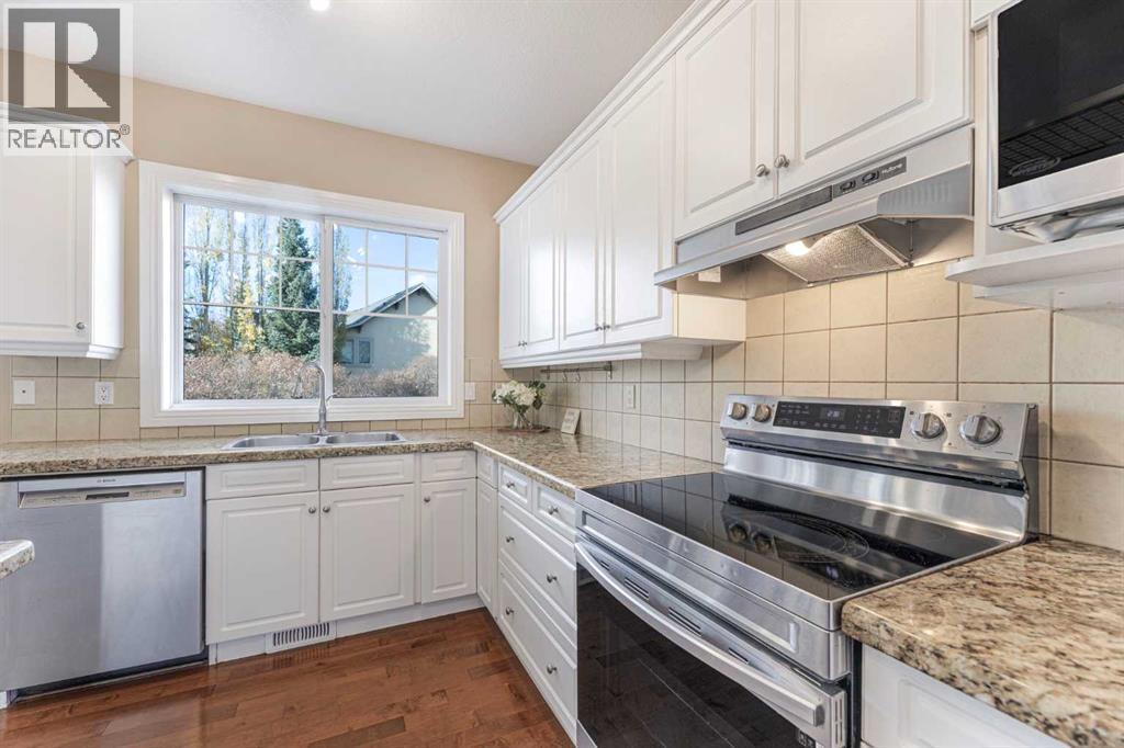 10 Tusslewood Heights Nw, Calgary, Alberta  T3L 2M6 - Photo 12 - A2271047