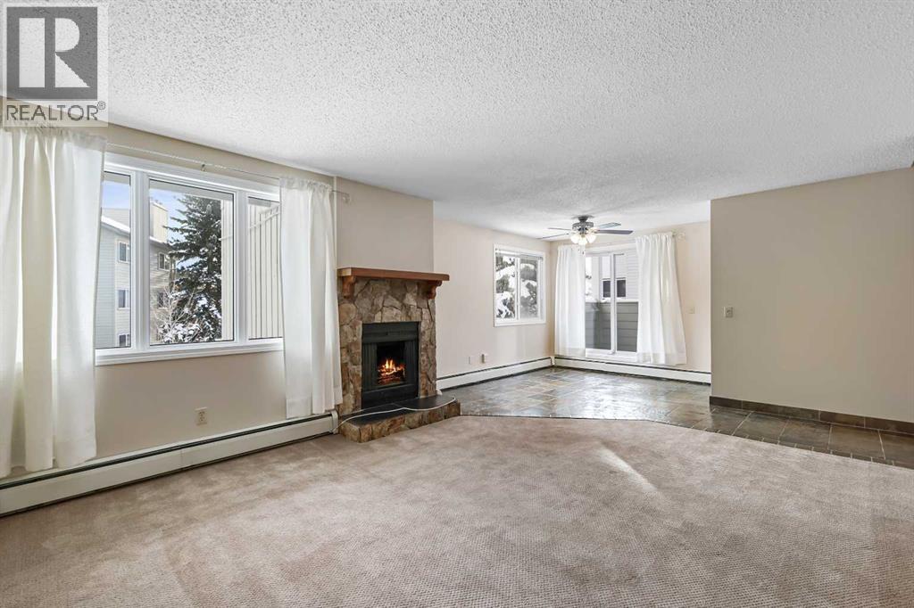 3211, 80 Glamis Drive Sw, Calgary, Alberta  T3E 6T7 - Photo 2 - A2273221