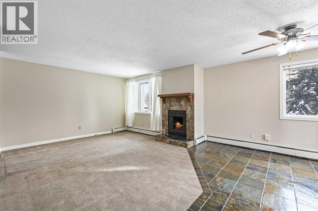 3211, 80 Glamis Drive Sw, Calgary, Alberta  T3E 6T7 - Photo 4 - A2273221