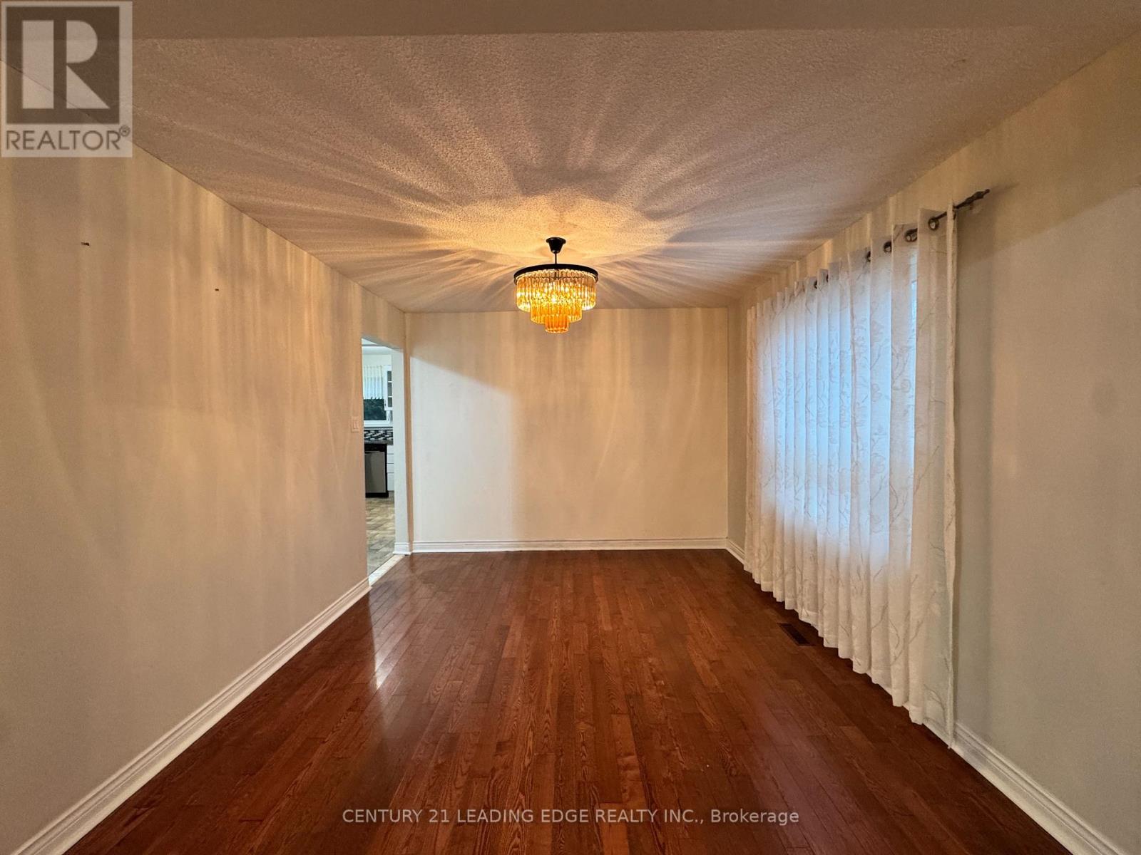 13 Spring Street, Whitchurch-Stouffville, Ontario  L4A 7X1 - Photo 14 - N12515384