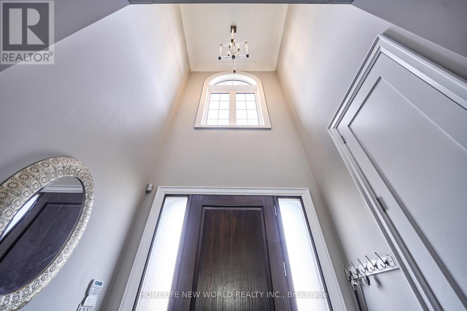 267 King High Drive, Vaughan, Ontario  L4J 3N3 - Photo 5 - N12603422