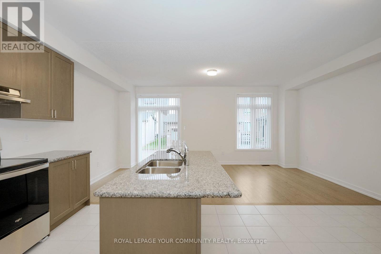 56 Haldimand Street, Vaughan, Ontario  L4H 5J4 - Photo 12 - N12603430