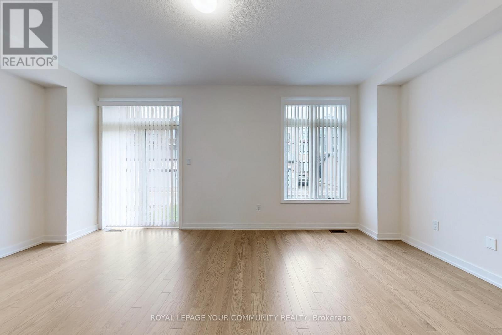 56 Haldimand Street, Vaughan, Ontario  L4H 5J4 - Photo 5 - N12603430