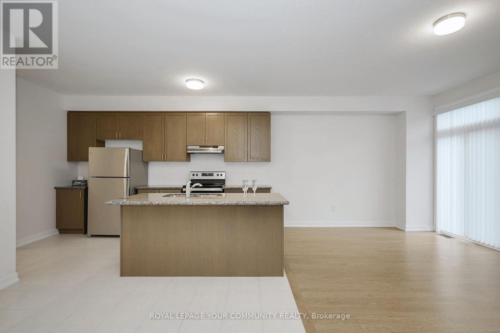 56 Haldimand Street, Vaughan, Ontario  L4H 5J4 - Photo 9 - N12603430