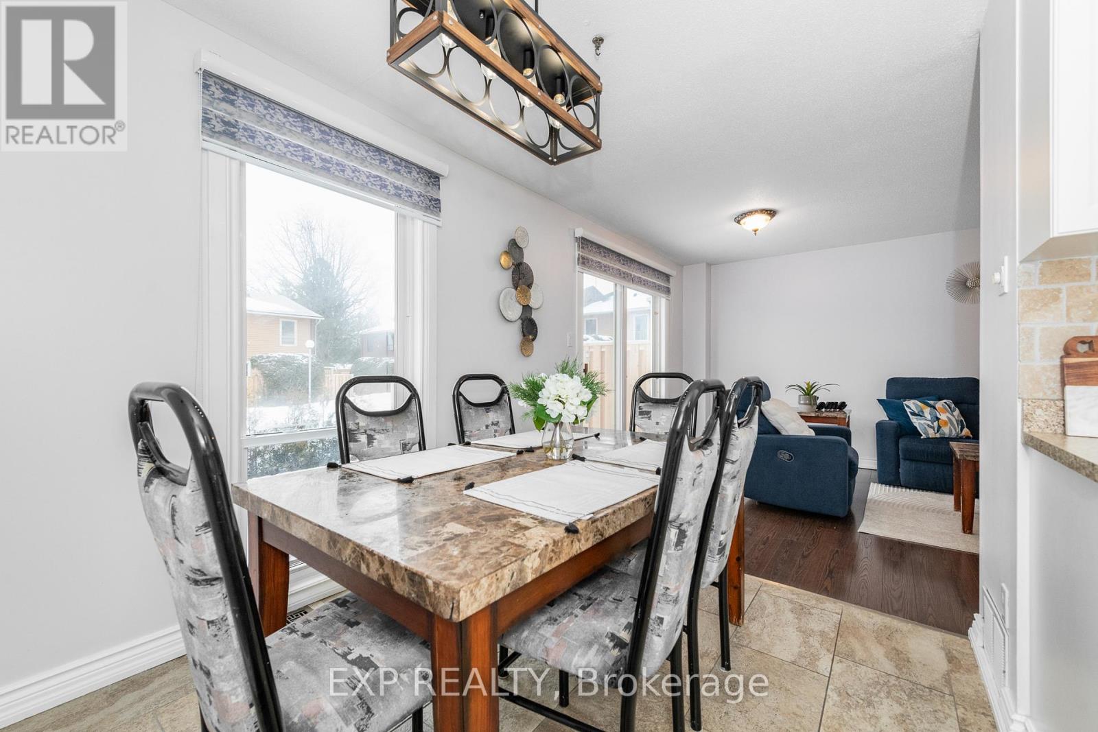 F - 6 Arnold Drive, Ottawa, Ontario  K2H 6V9 - Photo 11 - X12603456