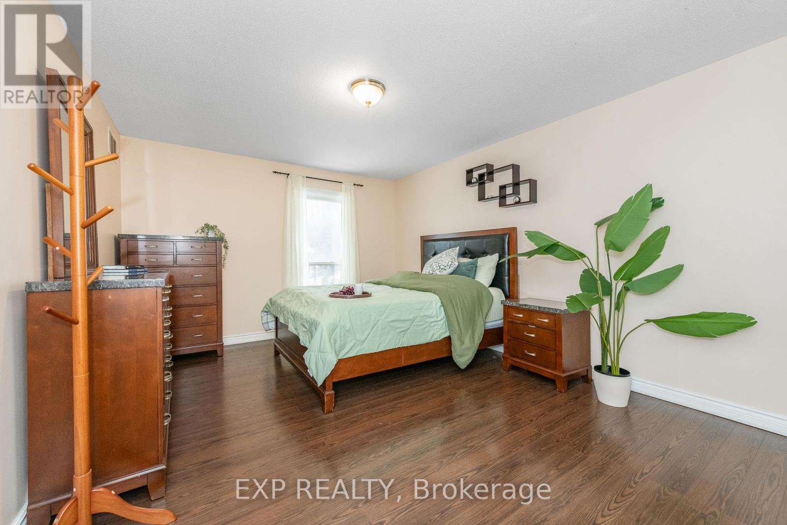 F - 6 Arnold Drive, Ottawa, Ontario  K2H 6V9 - Photo 18 - X12603456