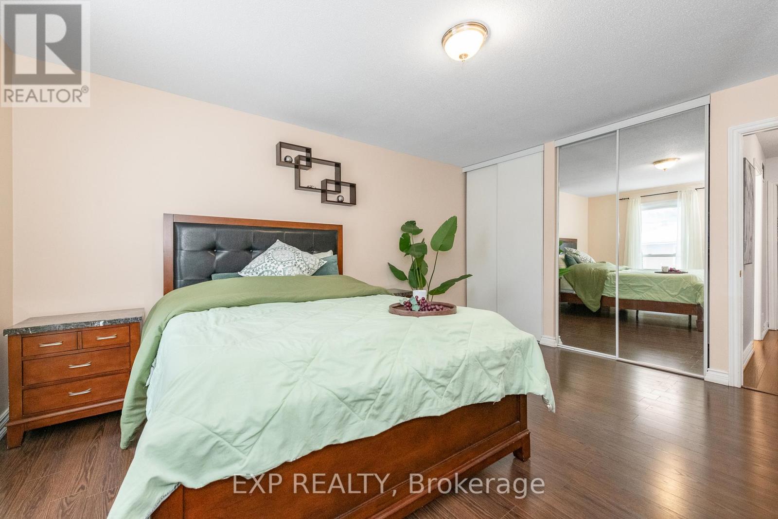 F - 6 Arnold Drive, Ottawa, Ontario  K2H 6V9 - Photo 19 - X12603456