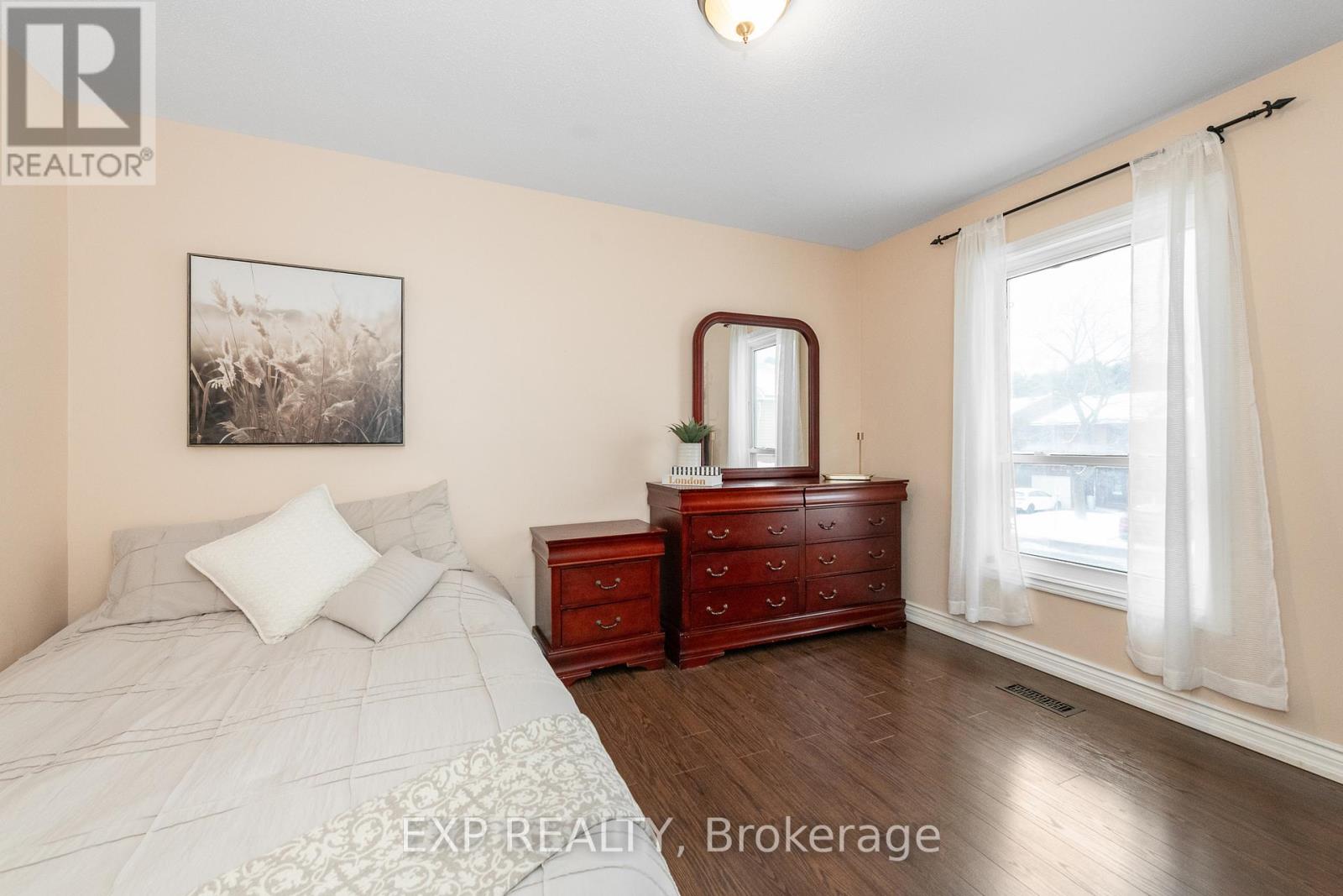 F - 6 Arnold Drive, Ottawa, Ontario  K2H 6V9 - Photo 23 - X12603456