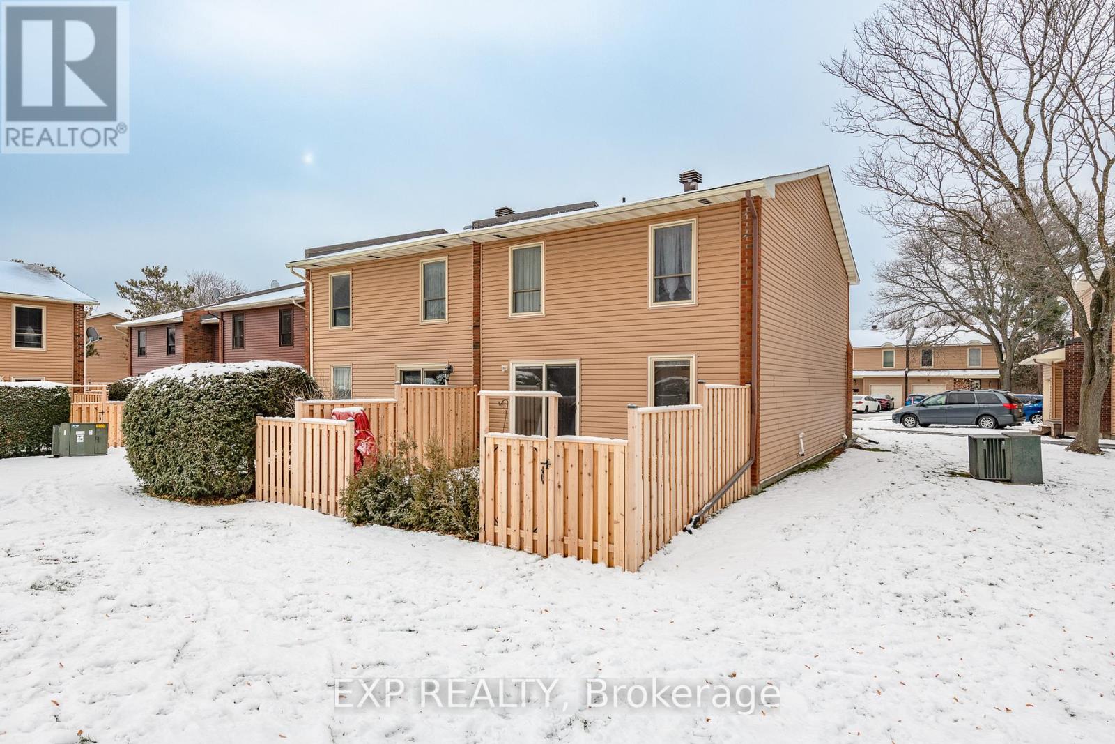 F - 6 Arnold Drive, Ottawa, Ontario  K2H 6V9 - Photo 34 - X12603456