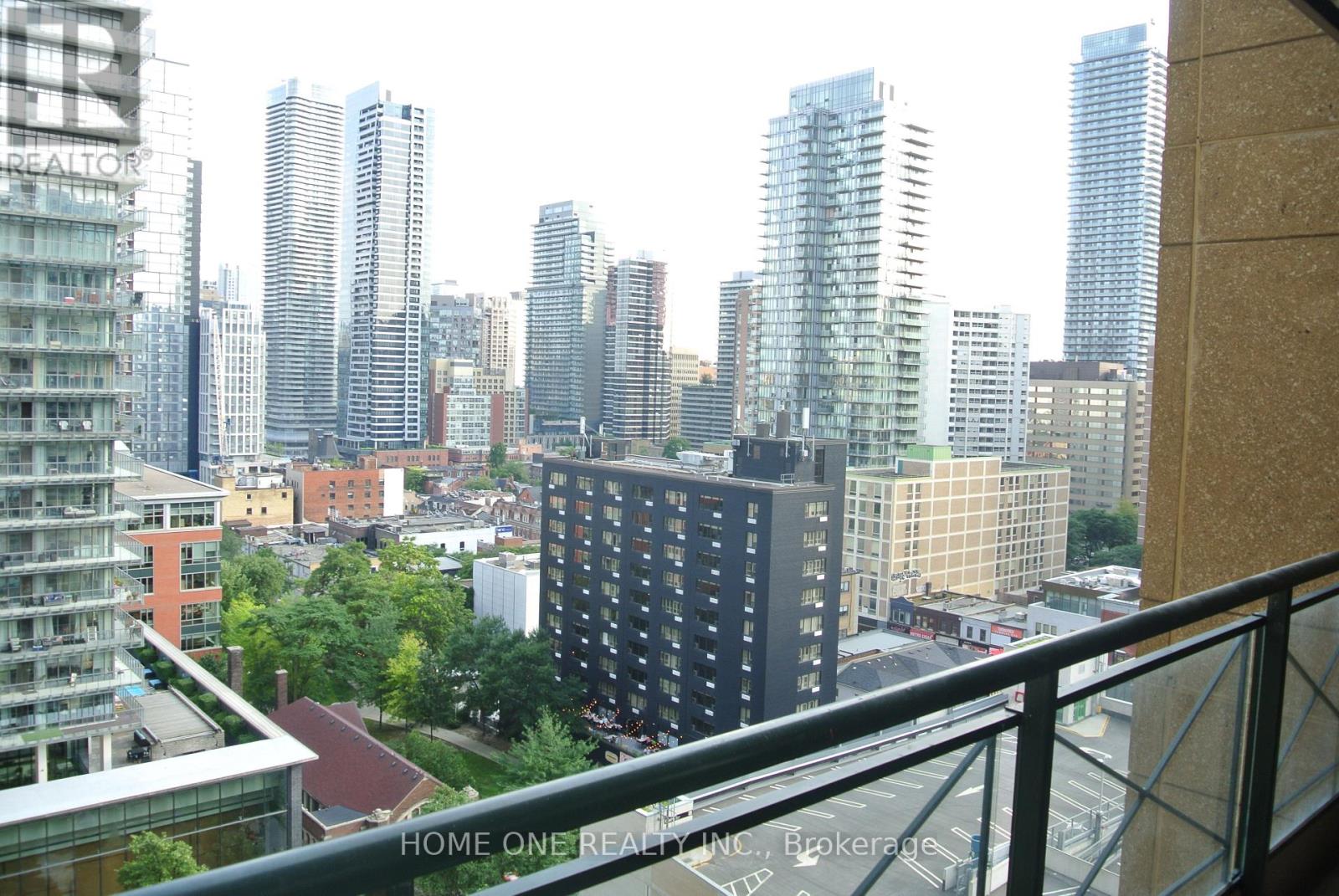 1502 - 35 Hayden Street, Toronto, Ontario  M4Y 3C3 - Photo 4 - C12603448