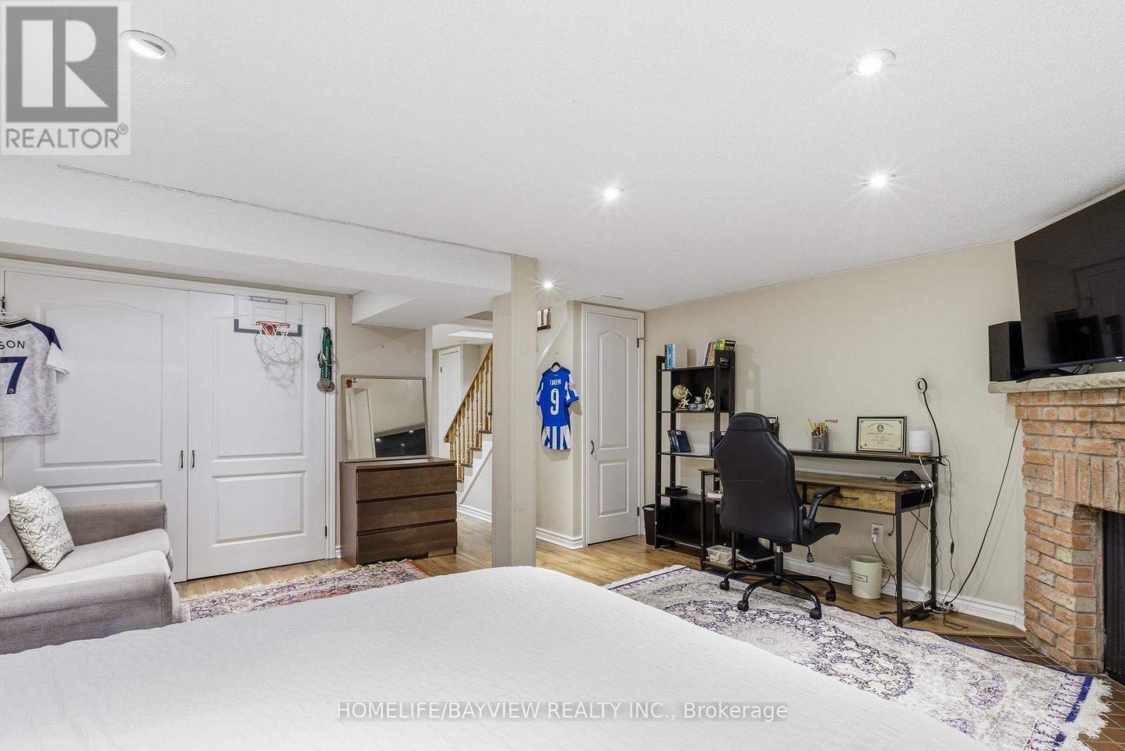 185 Tamarack Drive, Markham, Ontario  L3T 4X3 - Photo 30 - N12603438