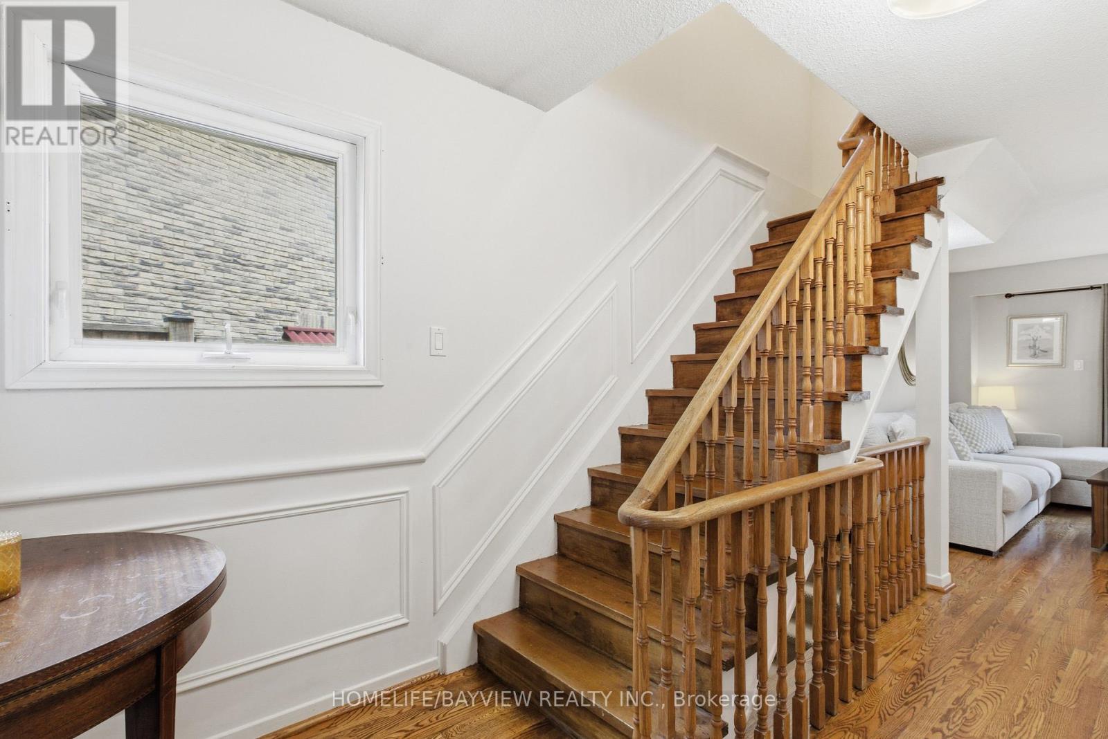 185 Tamarack Drive, Markham, Ontario  L3T 4X3 - Photo 6 - N12603438