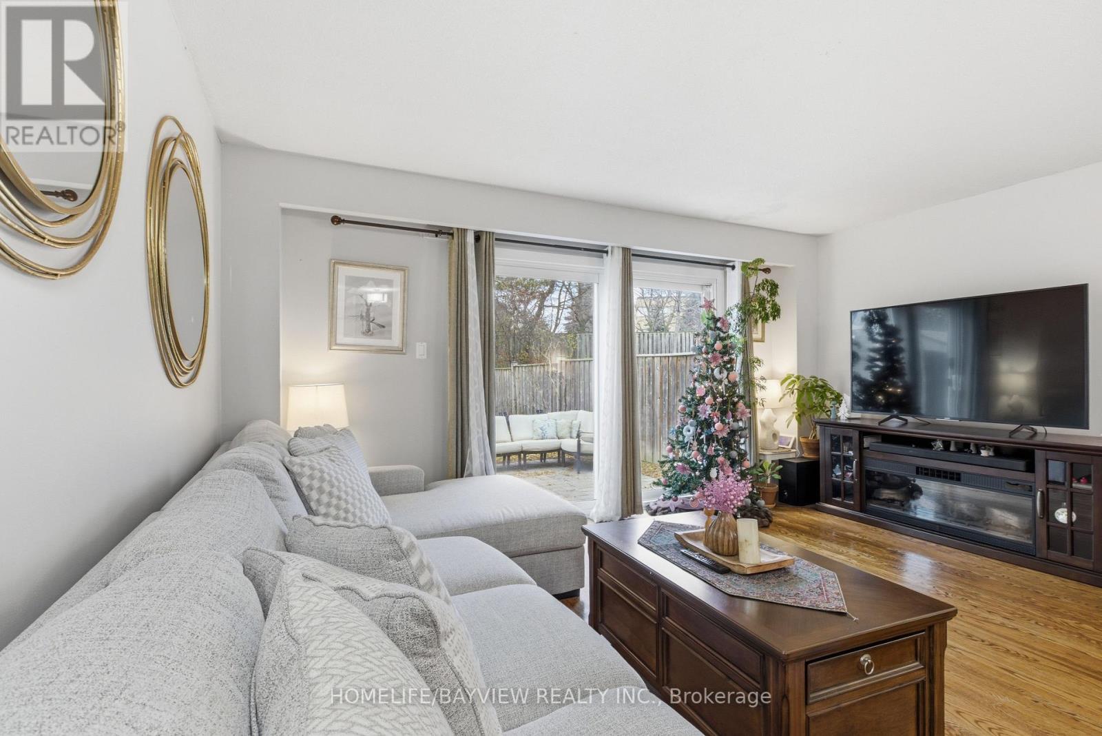 185 Tamarack Drive, Markham, Ontario  L3T 4X3 - Photo 8 - N12603438