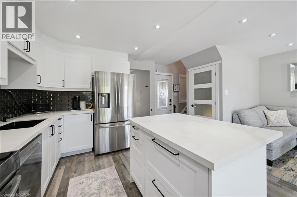 2152 Pelee Boulevard, Oakville, Ontario L6H 4C8 - Photo 14 - 40766299