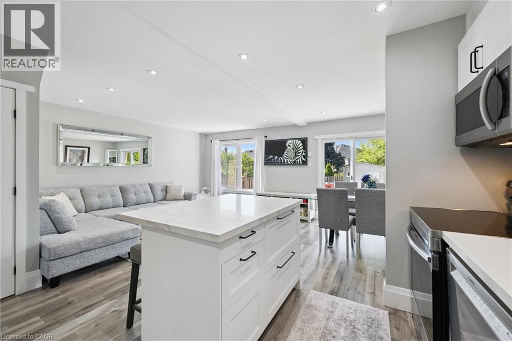 2152 Pelee Boulevard, Oakville, Ontario L6H 4C8 - Photo 15 - 40766299