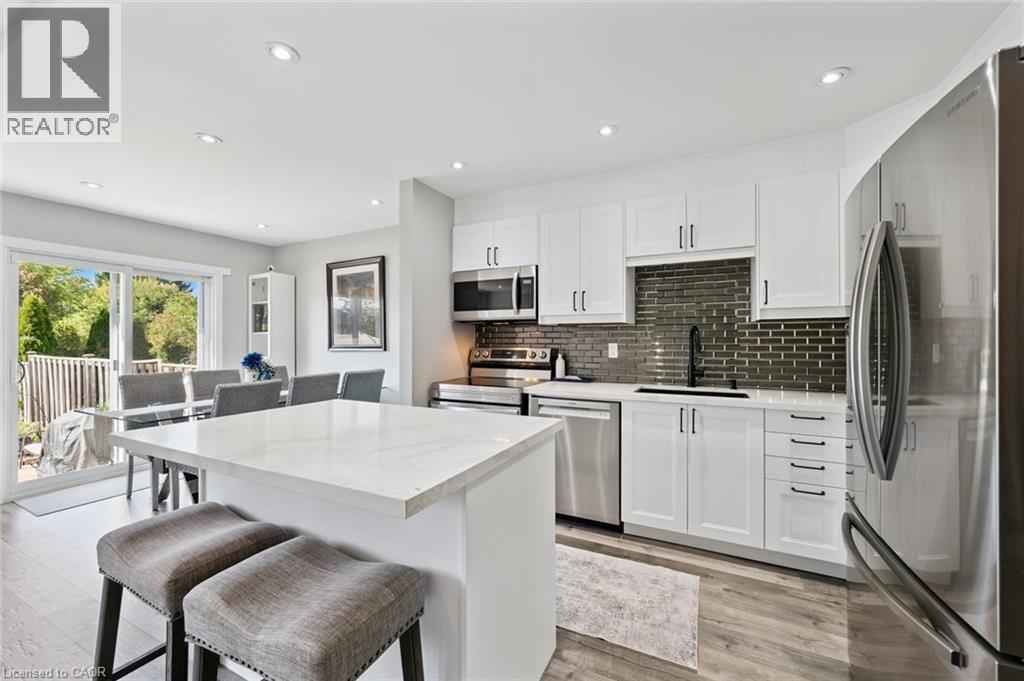 2152 Pelee Boulevard, Oakville, Ontario L6H 4C8 - Photo 16 - 40766299