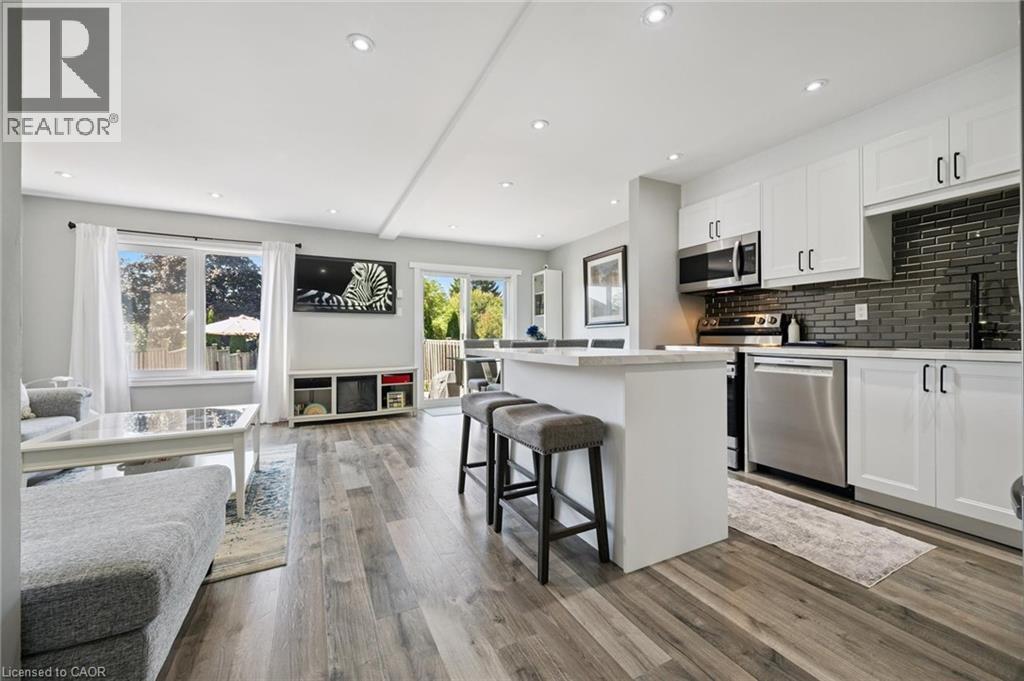 2152 Pelee Boulevard, Oakville, Ontario L6H 4C8 - Photo 7 - 40766299