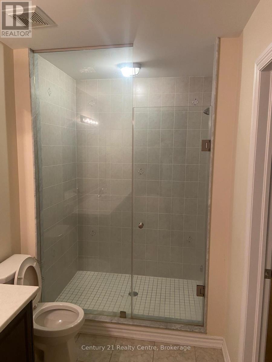 5 Shiff Crescent, Brampton, Ontario  L6Z 0B4 - Photo 10 - W12603434