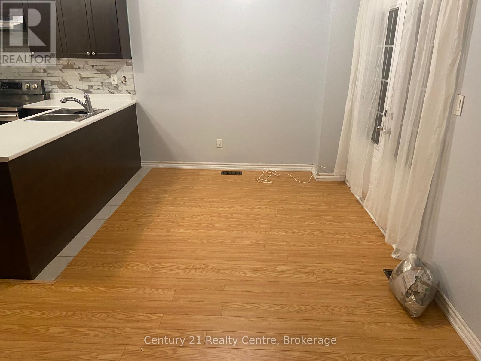 5 Shiff Crescent, Brampton, Ontario  L6Z 0B4 - Photo 7 - W12603434