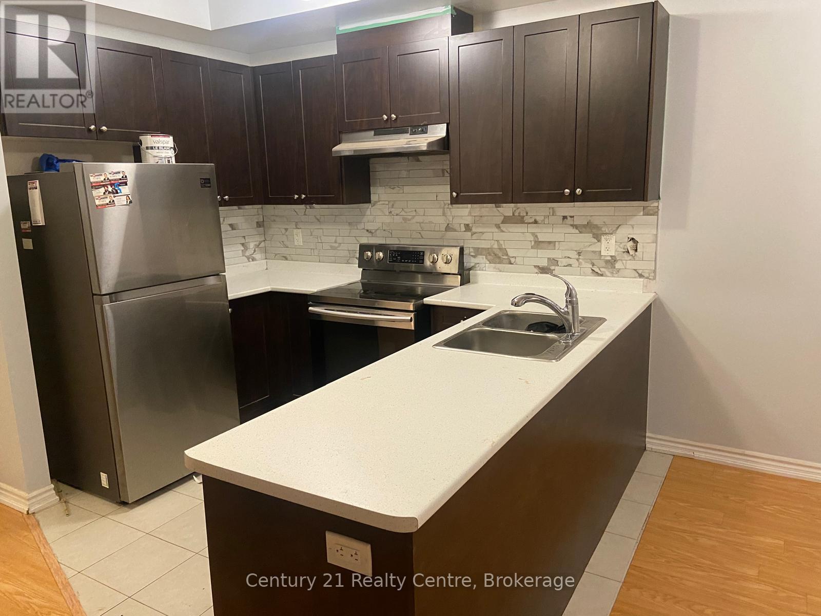 5 Shiff Crescent, Brampton, Ontario  L6Z 0B4 - Photo 9 - W12603434