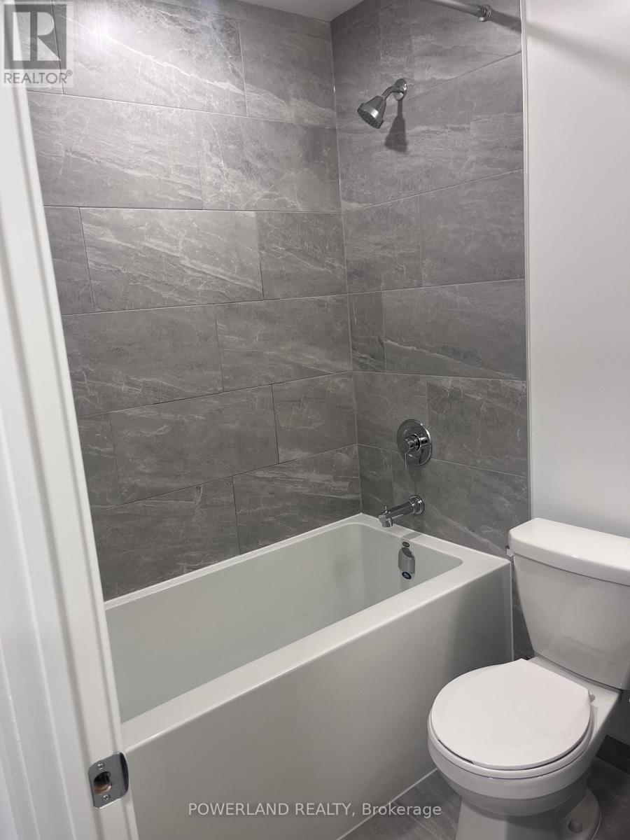 3006 - 395 Square One Drive, Mississauga, Ontario L5B 0P6 - Photo 5 - W12603436