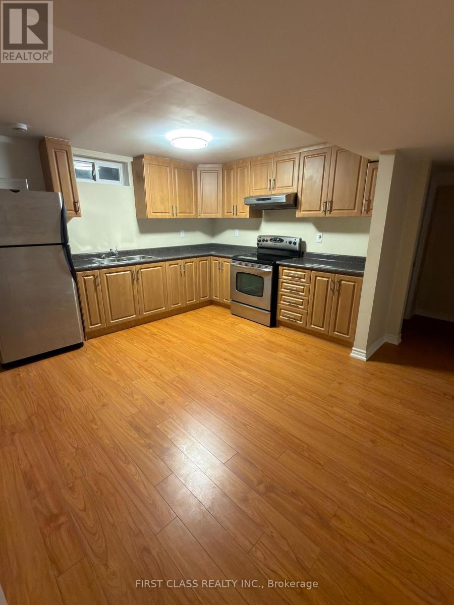 659 Thamesford Terrace, Mississauga, Ontario L5R 2B8 - Photo 15 - W12603458