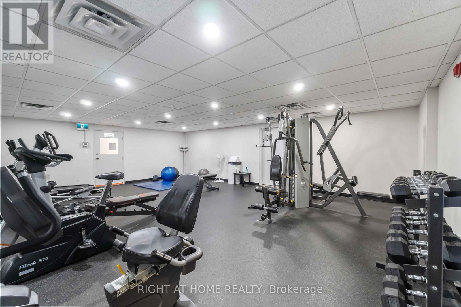 905 - 120 Duke Street, Hamilton, Ontario L8P 4T1 - Photo 26 - X12603452