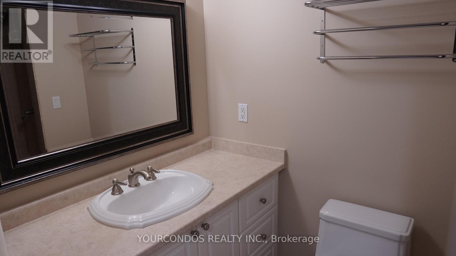 66 Crawford Street, Markham, Ontario  L6C 2M3 - Photo 18 - N12603462