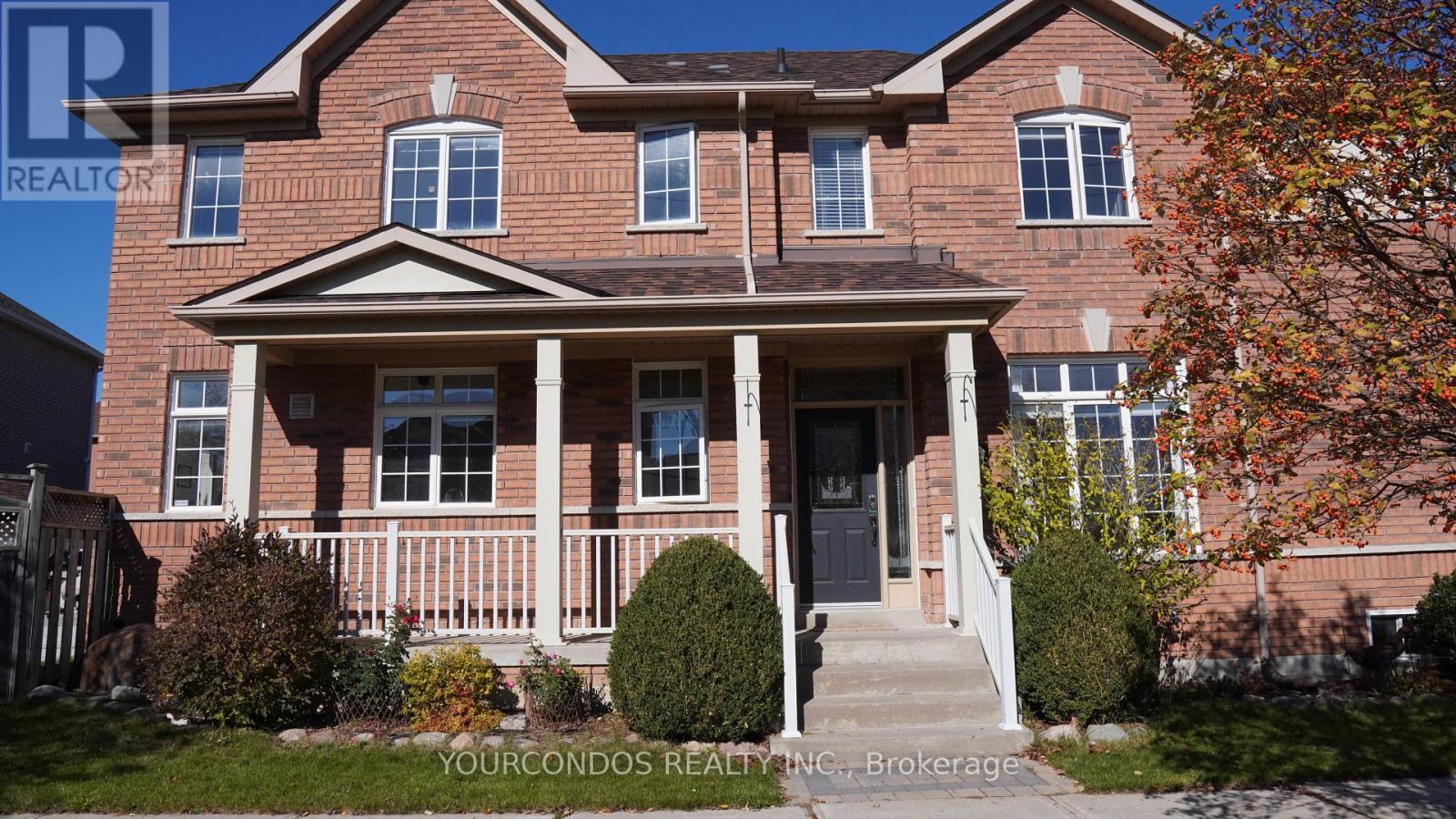 66 Crawford Street, Markham, Ontario  L6C 2M3 - Photo 2 - N12603462