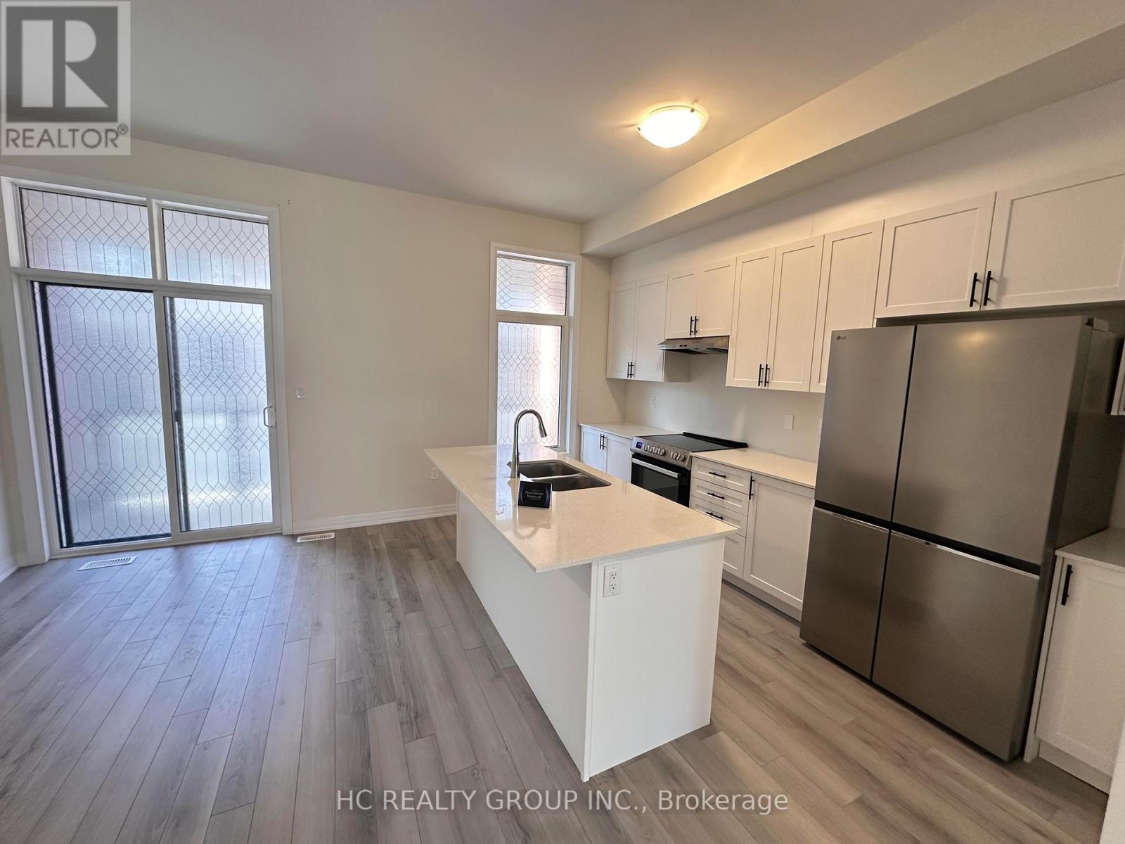 34 Millman Lane, Richmond Hill, Ontario  L4S 0P9 - Photo 4 - N12603470