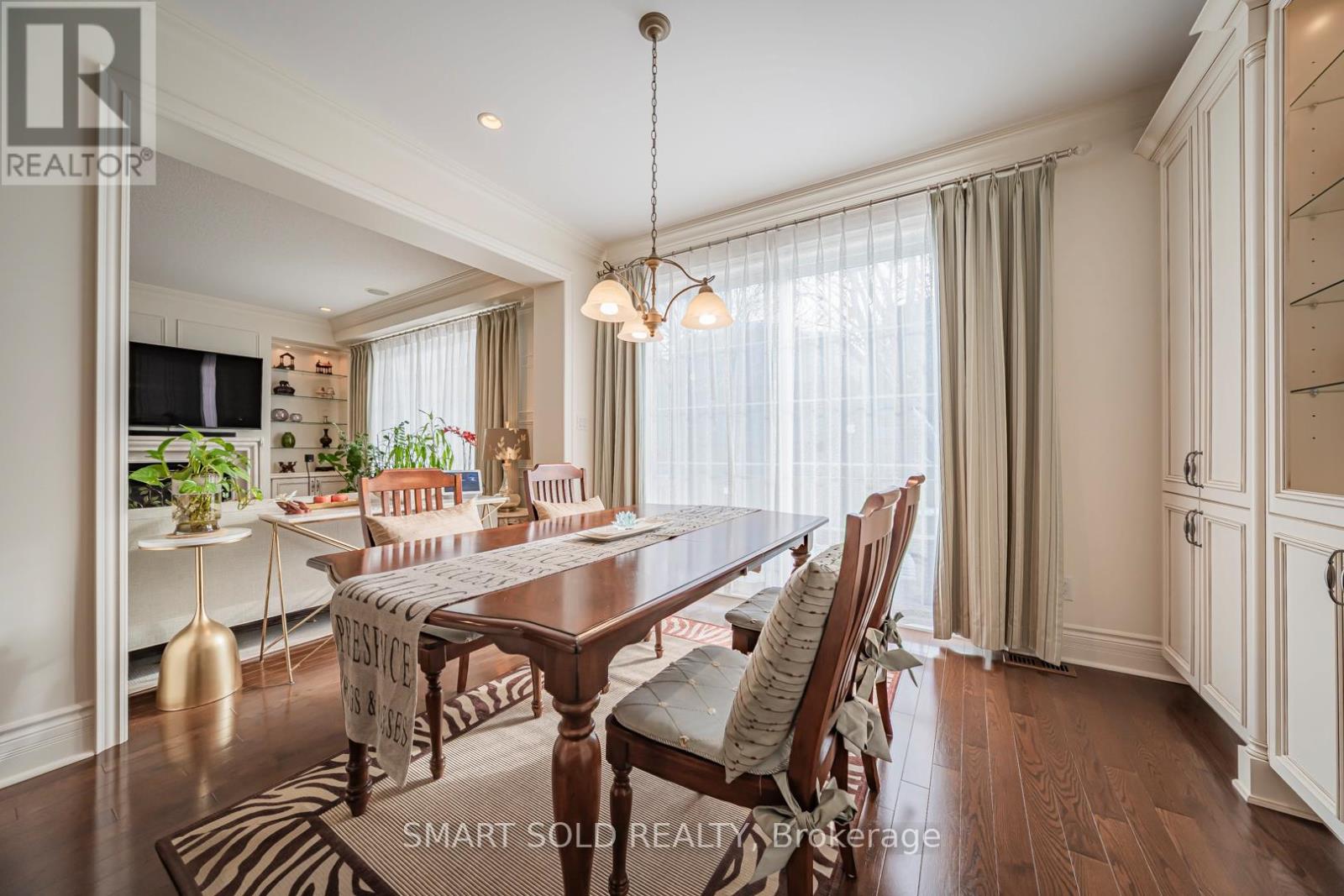 33 Earnshaw Drive, Markham, Ontario  L6C 0E4 - Photo 14 - N12603480