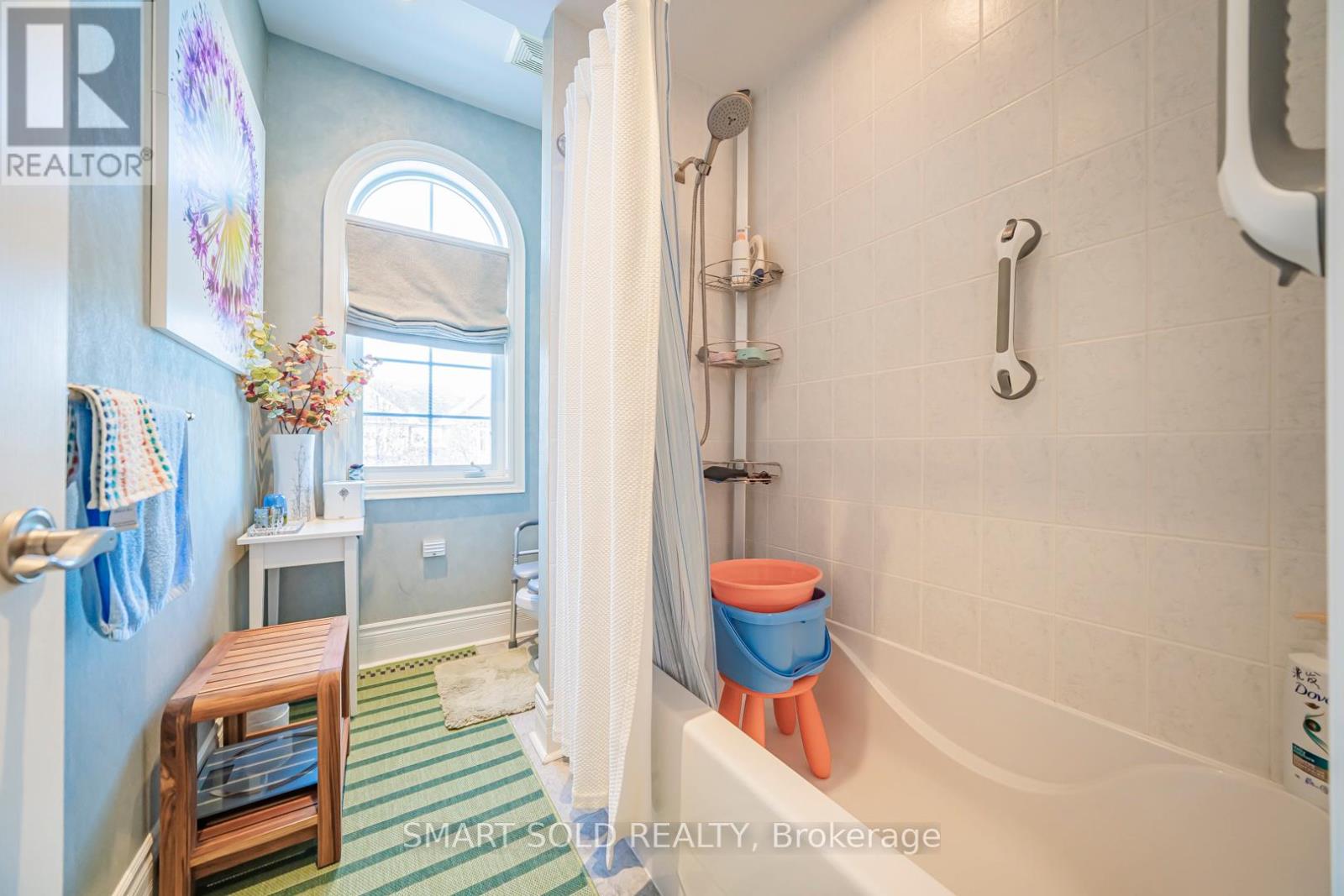 33 Earnshaw Drive, Markham, Ontario  L6C 0E4 - Photo 34 - N12603480