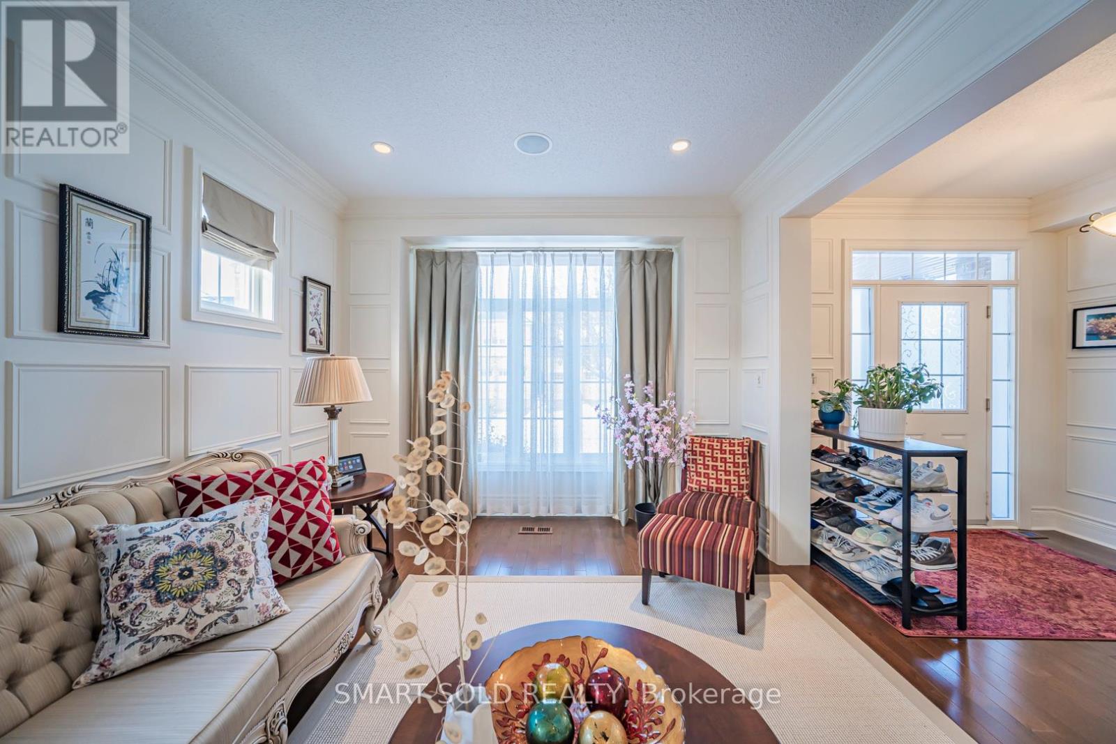 33 Earnshaw Drive, Markham, Ontario  L6C 0E4 - Photo 4 - N12603480