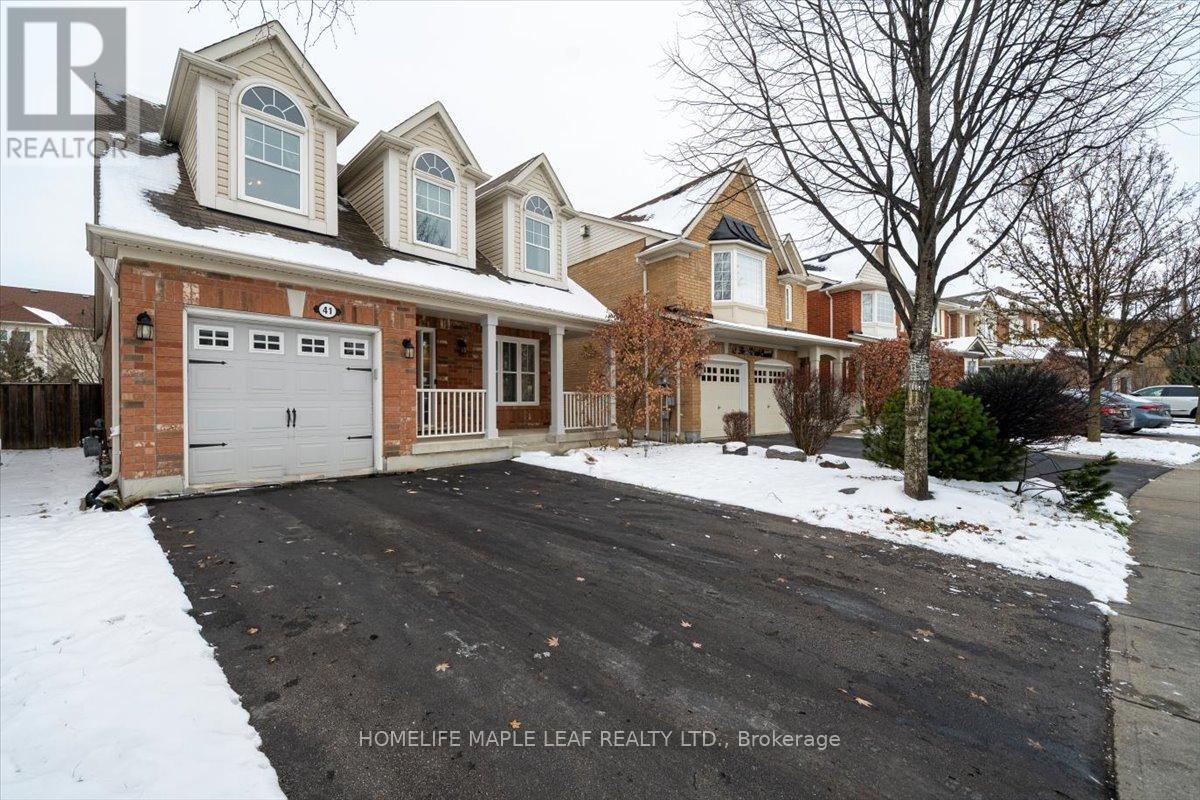 41 Ross Patrick Crescent, Newmarket, Ontario  L3X 3G9 - Photo 3 - N12603488