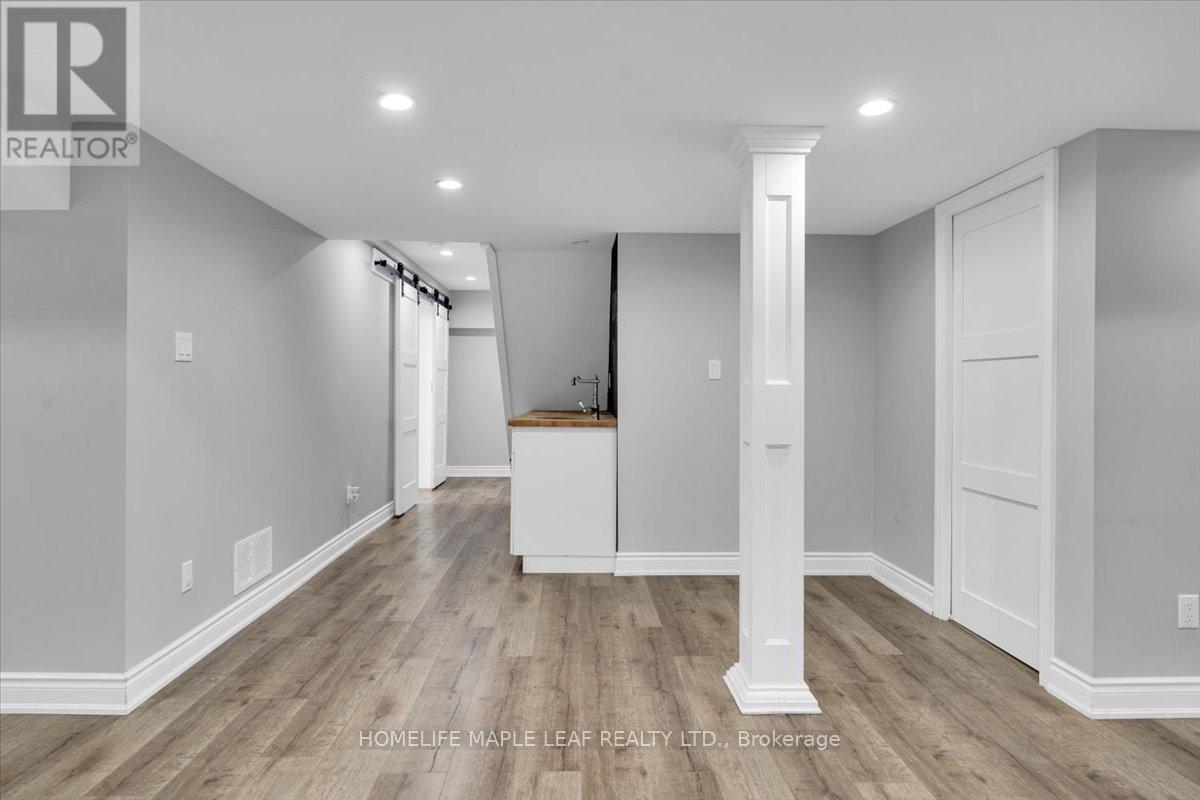 41 Ross Patrick Crescent, Newmarket, Ontario  L3X 3G9 - Photo 38 - N12603488