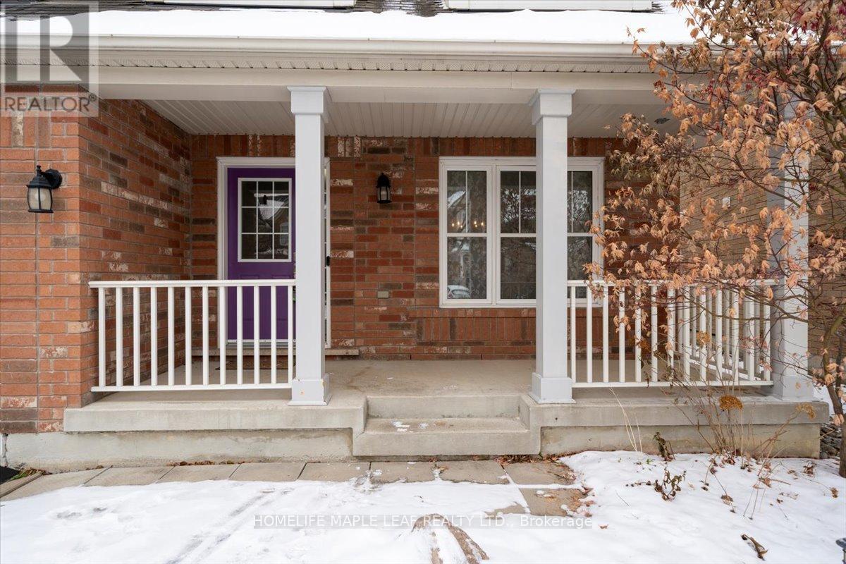 41 Ross Patrick Crescent, Newmarket, Ontario  L3X 3G9 - Photo 4 - N12603488