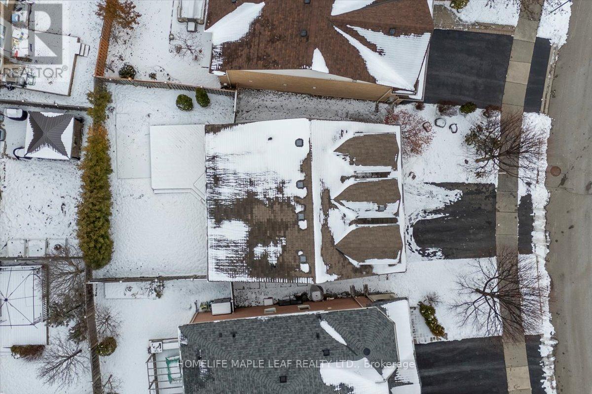 41 Ross Patrick Crescent, Newmarket, Ontario  L3X 3G9 - Photo 44 - N12603488