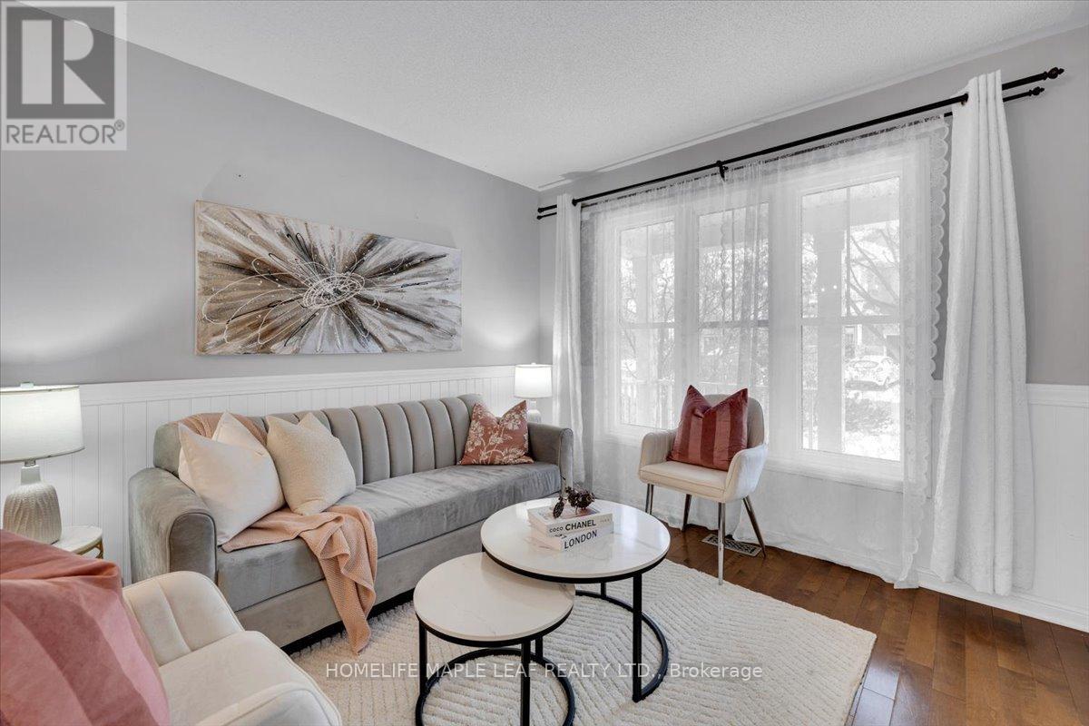 41 Ross Patrick Crescent, Newmarket, Ontario  L3X 3G9 - Photo 6 - N12603488