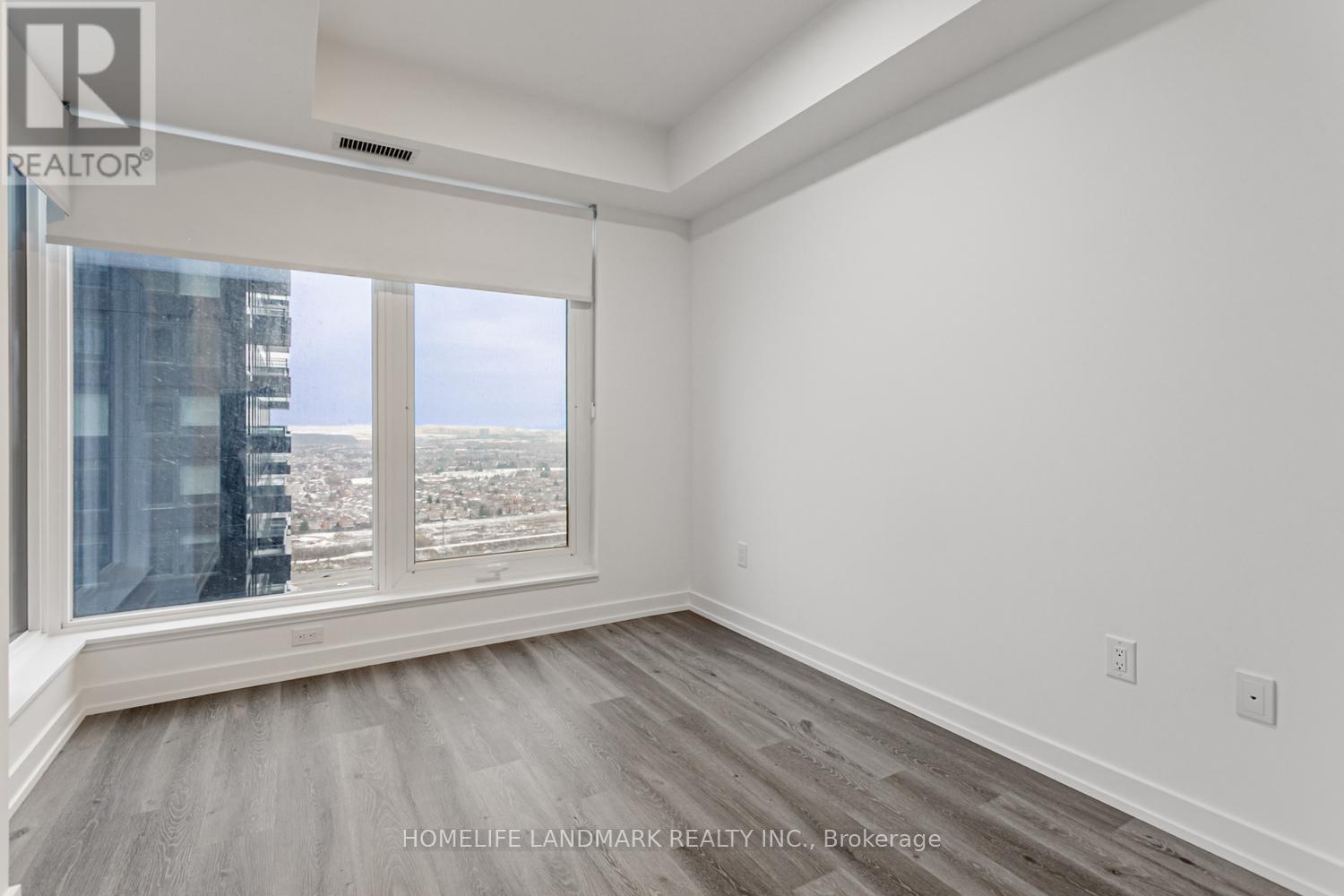 2912 - 395 Square One Drive, Mississauga, Ontario  L5B 0P6 - Photo 17 - W12603466