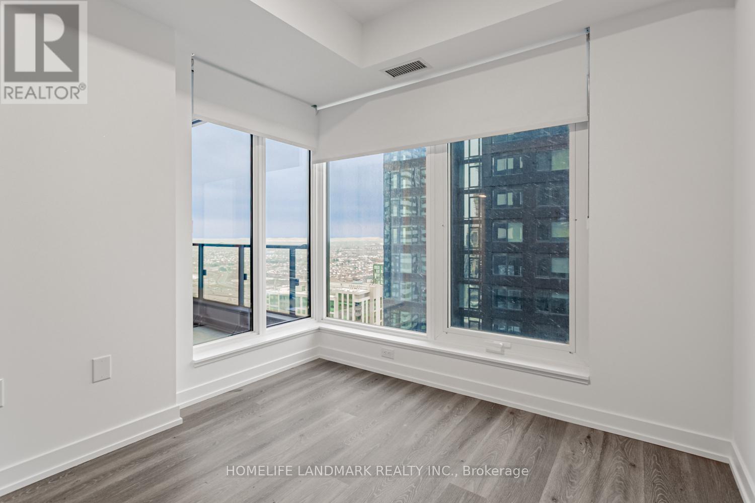 2912 - 395 Square One Drive, Mississauga, Ontario  L5B 0P6 - Photo 19 - W12603466