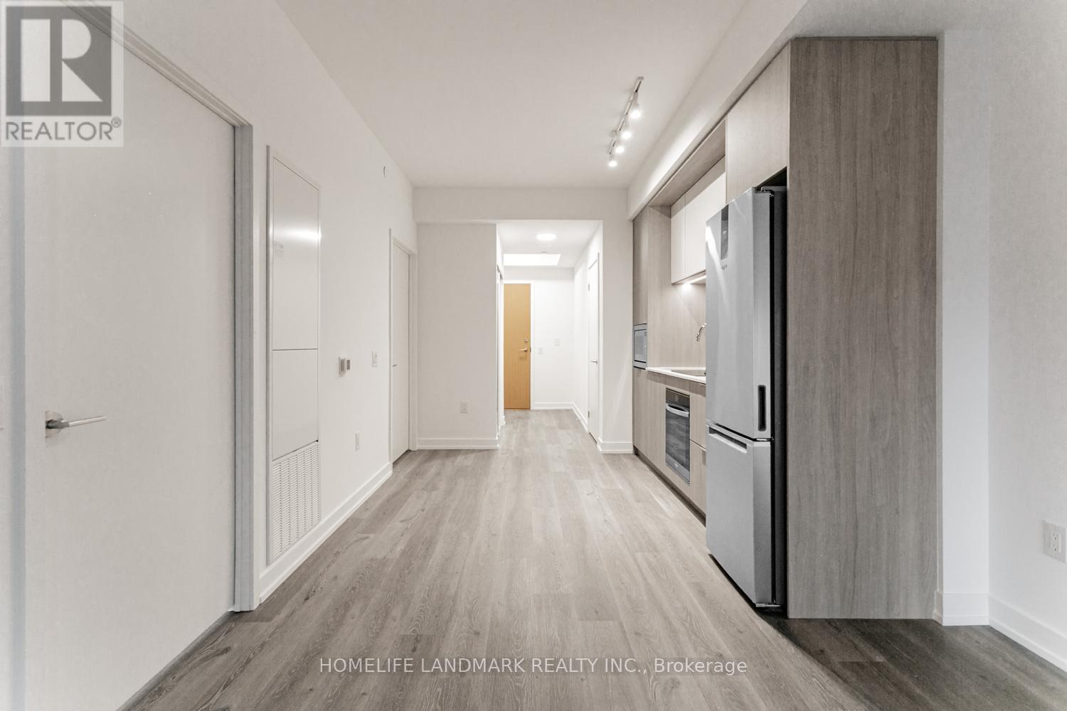 2912 - 395 Square One Drive, Mississauga, Ontario  L5B 0P6 - Photo 23 - W12603466