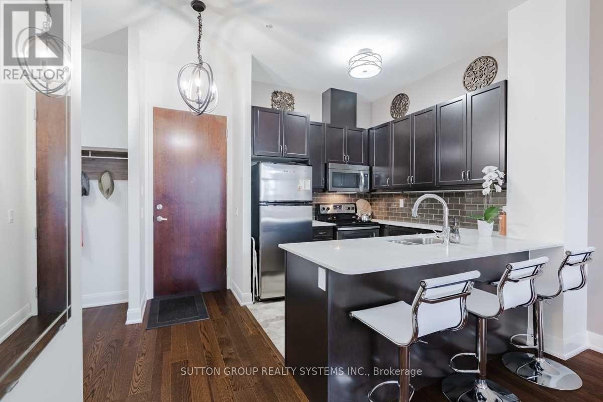 116 - 2480 Prince Michael Drive, Oakville, Ontario  L6H 0H1 - Photo 3 - W12603482