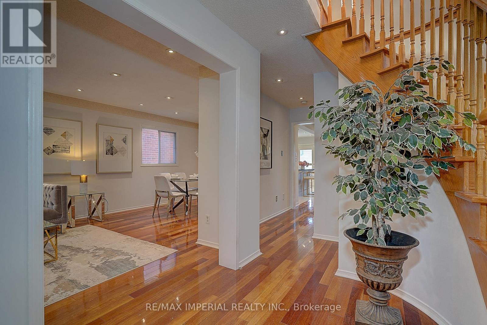 5633 Haddon Hall Road, Mississauga, Ontario  L5M 5G3 - Photo 10 - W12603484