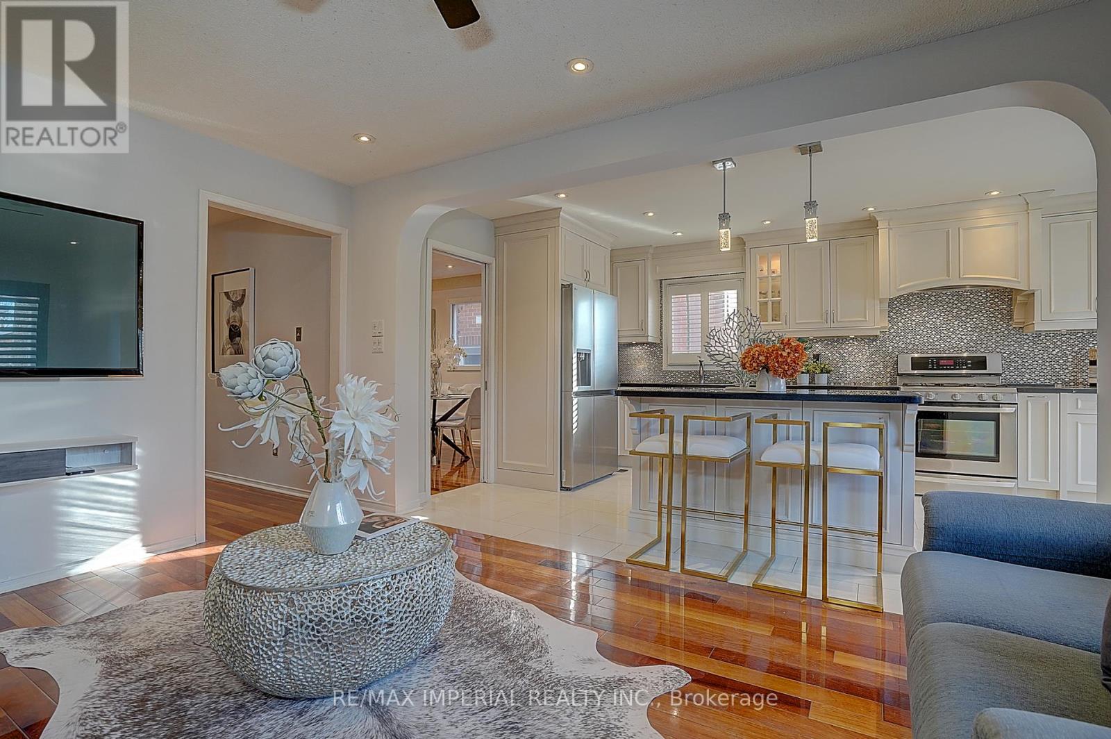 5633 Haddon Hall Road, Mississauga, Ontario  L5M 5G3 - Photo 19 - W12603484