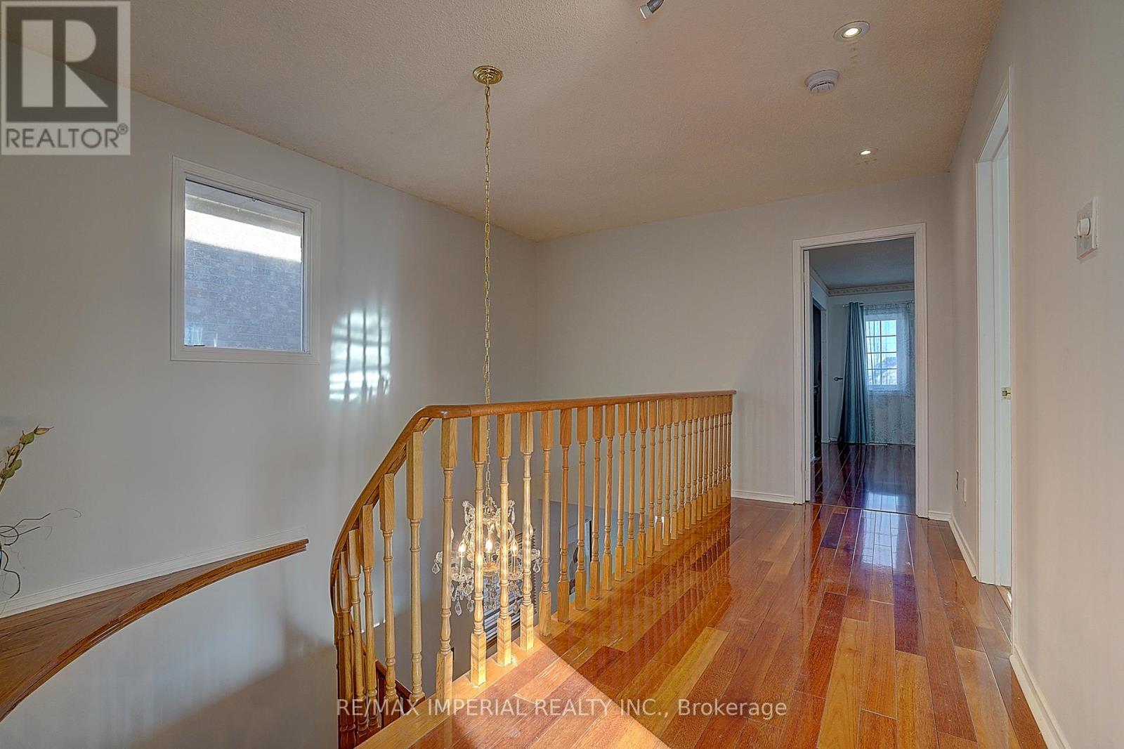 5633 Haddon Hall Road, Mississauga, Ontario  L5M 5G3 - Photo 27 - W12603484
