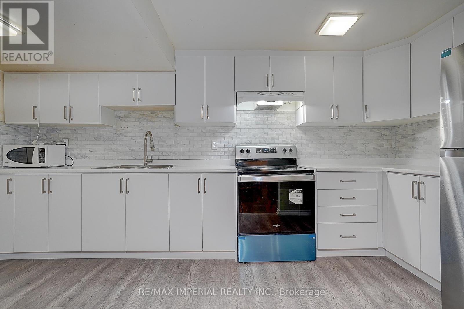 5633 Haddon Hall Road, Mississauga, Ontario  L5M 5G3 - Photo 41 - W12603484