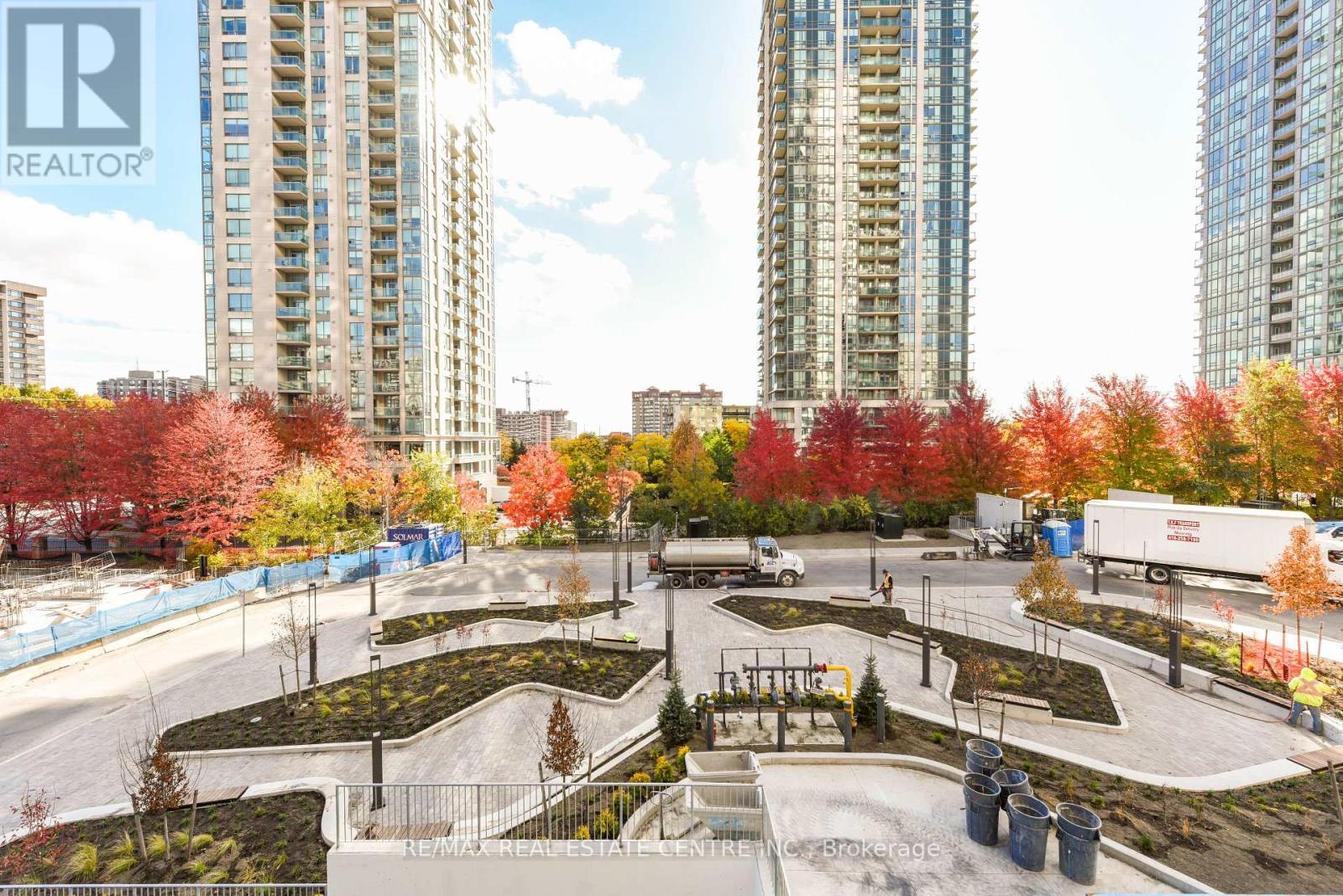 206 - 30 Elm Drive W, Mississauga, Ontario  L5B 1L9 - Photo 34 - W12603490