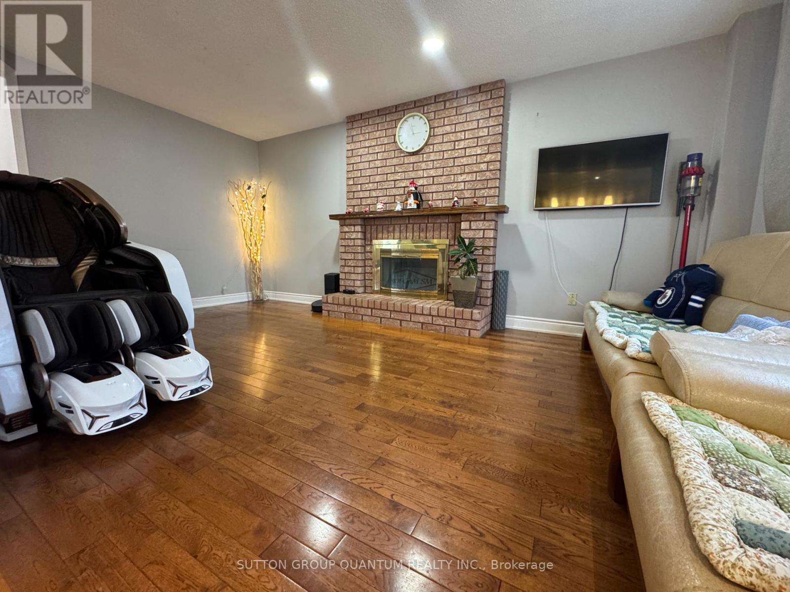 1516 Stoneybrook Trail, Oakville, Ontario  L6M 2R3 - Photo 10 - W12603496